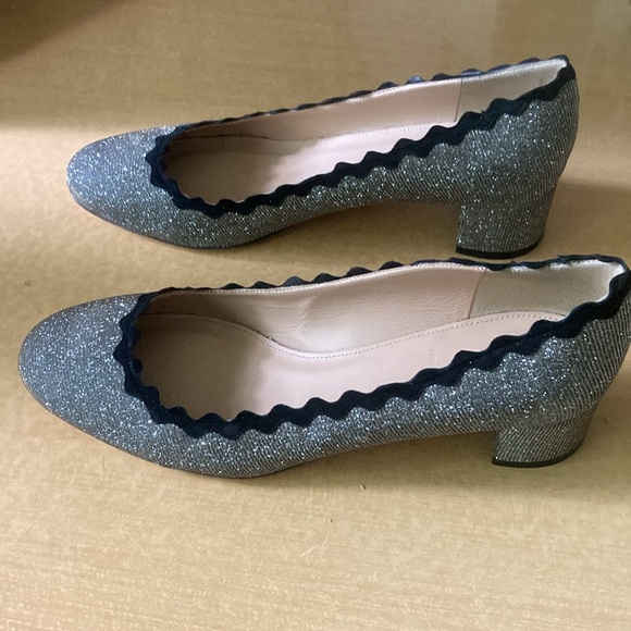 J.CREW GLITTER SCALLOPED HEELS METALLIC SPARKLE GLITTER GUNMETAL SIZE 9 - Picture 3 of 4
